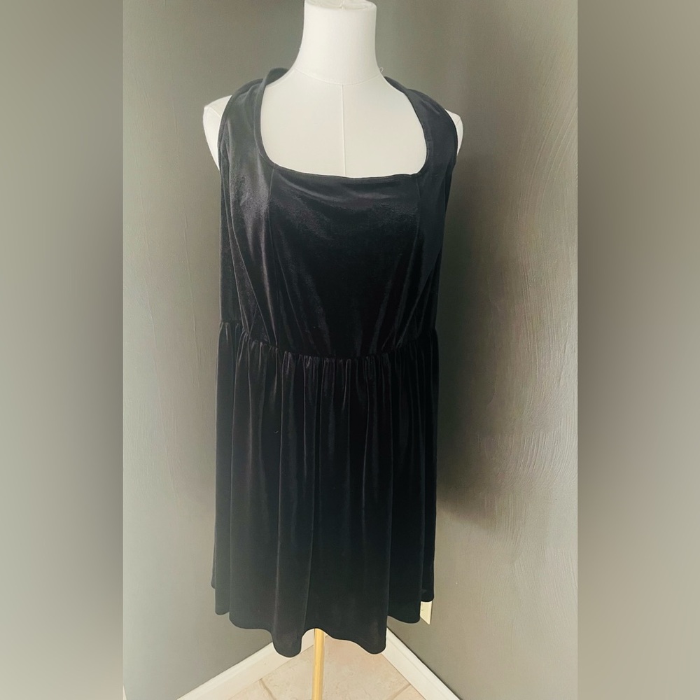 2X Old Navy Black Velvet Fit & Flare Cami Mini Dress